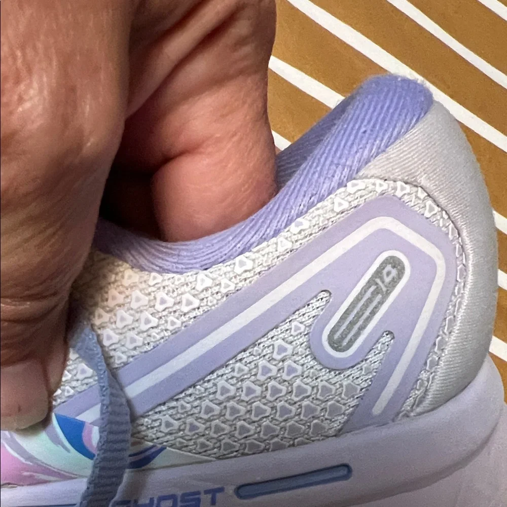 Brooks‎ Women's Ghost 14 Sneakers - White and Lavender